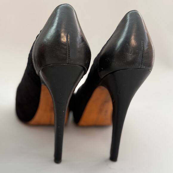 Vince Camuto & Betsey Johnson Peep Toe Platforms - Picture 6 of 9